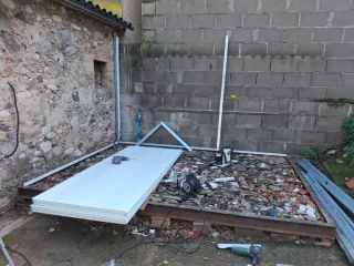 FABRICAMOS tu Caseta Panel Sandwich