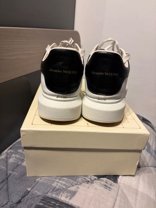 Alexander McQueen Scarpe Bianche Nere