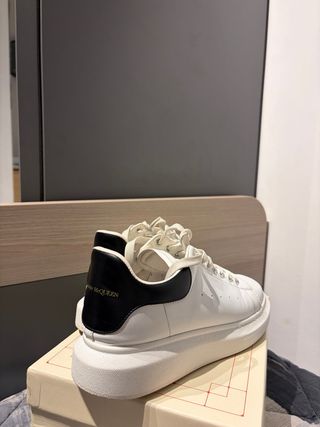Alexander McQueen Scarpe Bianche Nere