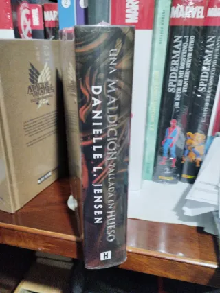 Una maldición tallada en hueso