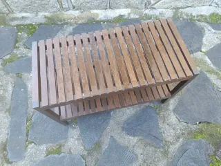 Banco de madera Ikea 2 estantes