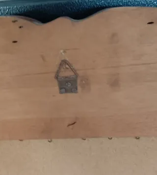 Specchio da parete con cornice in legno