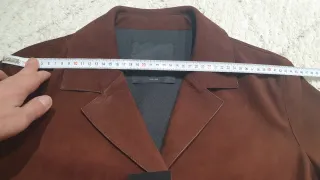 Chaqueta Piel Nobuk Massimo Dutti .