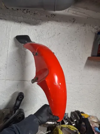 Aleta Delantera Derbi Variant Revolution Roja