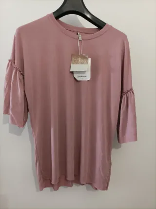 Camiseta Stradivarius manga fruncida Talla M
