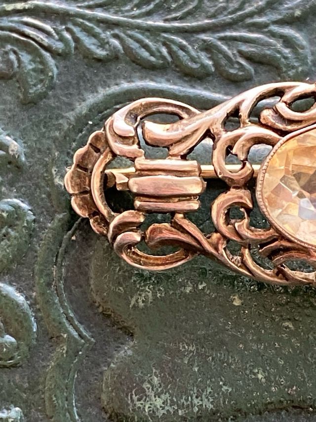 Broche Victoriano plata y citrino 1870