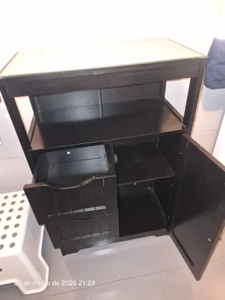 Mueble auxiliar madera y cristal negro