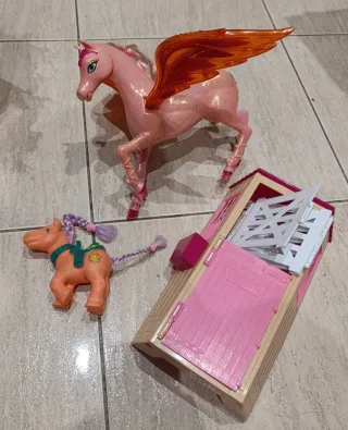 Grande lotto di Barbie e accessori