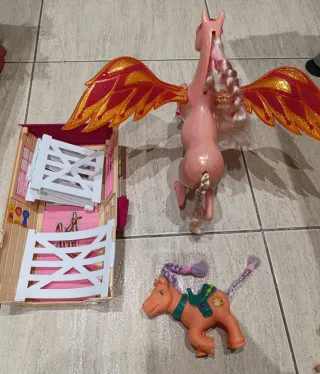 Grande lotto di Barbie e accessori