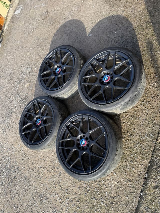 Llantas 18 CSL con neumáticos