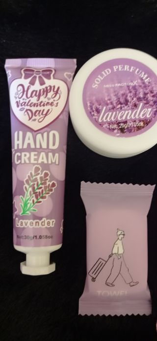 Set regalo San Valentino crema e balsamo labbra