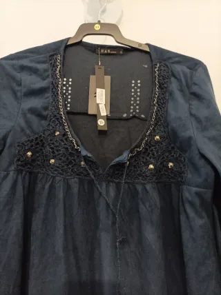 Vestido antelina bordado azul marino