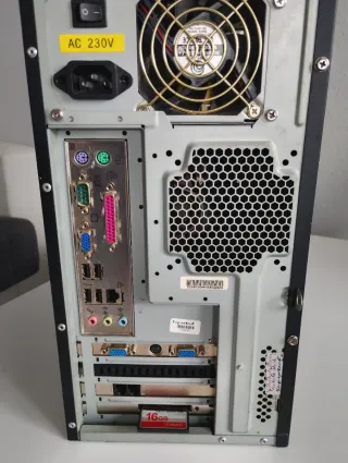 Ordenador Retro Windows 98/Me