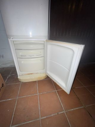 Frigorífico AEG blanco