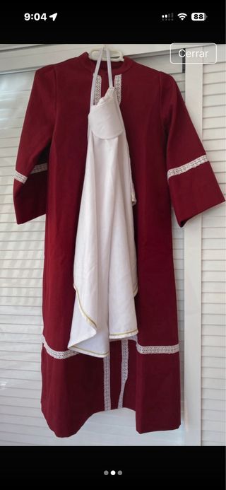 Túnica Nazareno burdeos