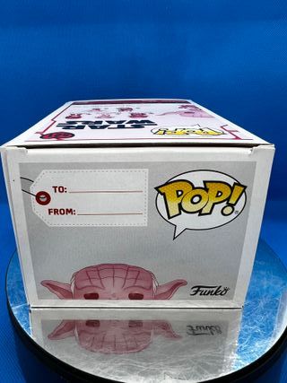 Funko Pop Star Wars Yoda San Valentín 421