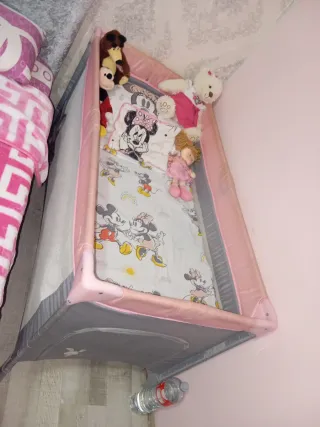 Cuna de viaje con colchón