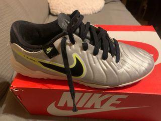 Zapatillas Nike Futbol Plateadas Semitacos