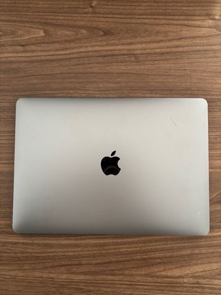 MacBook Pro 13” 2020 Plata
