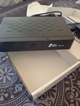 IRIS 2300 HD Receptor Satélite