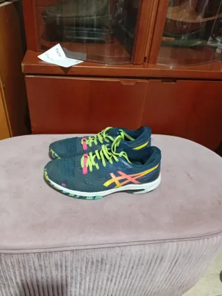 Zapatilla Asics Padel Lima FF Talla 42.5