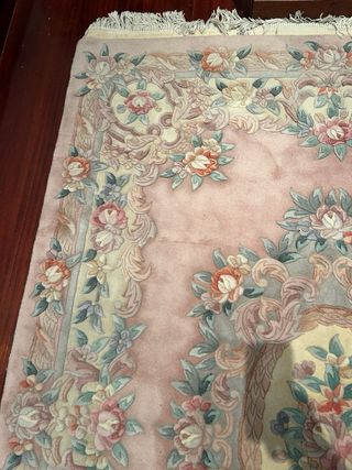 Alfombra antigua de lana vintage floral