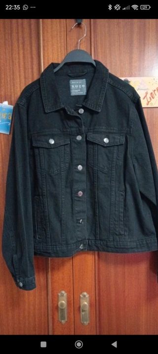 Cazadora vaquera mujer negra talla 44