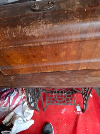 Máquina de coser antigua Orion