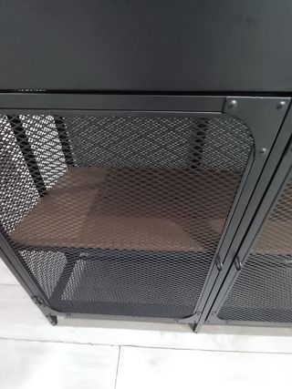 Mueble Industrial Negro y Madera