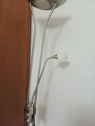 Lámpara de pie moderna