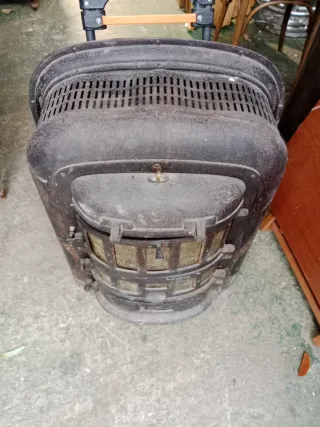 Estufa antigua Salamandra hierro fundido