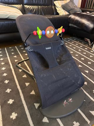 Hamaca Babybjörn con juguete