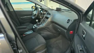 Peugeot 5008 2010