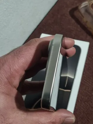 iPhone 16 Pro - Salud Batería 92%