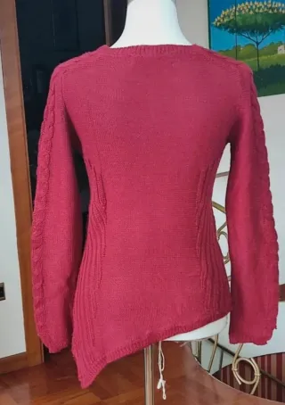 Maglione donna rosso con trecce