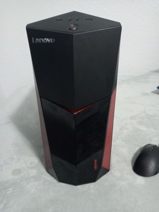 PC Lenovo Negro/Rojo