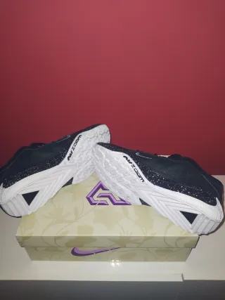 Nike Giannis Air Zoom Freak 5 Talla 42EU