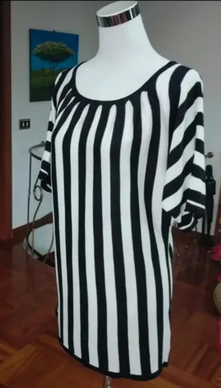 Maglione donna Camomilla a righe bianche e nere