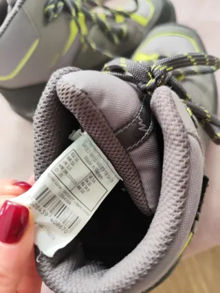 Botas montaña niño Quechua gris/verde