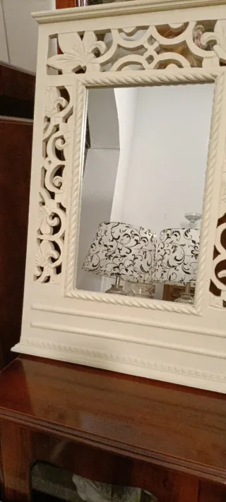 Espejo madera blanco roto con marco tallado