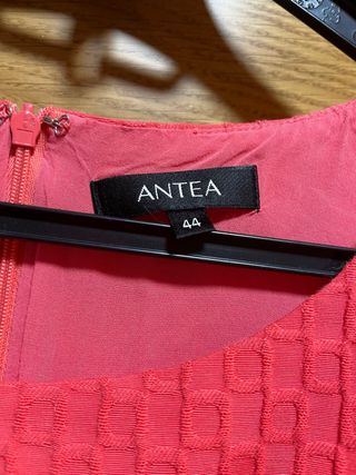 Vestido color coral El Corte Inglés marca ANTEA