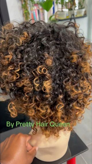 Peluca pelo humano rizado 20cm