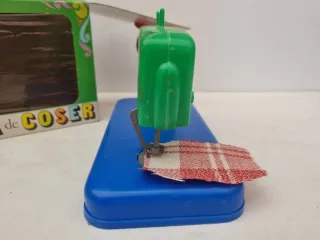 Máquina de coser Domenech Juguete Vintage