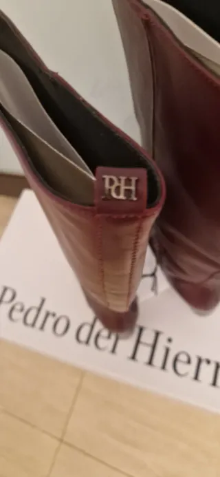 Botas altas Pedro del Hierro burdeos talla 39