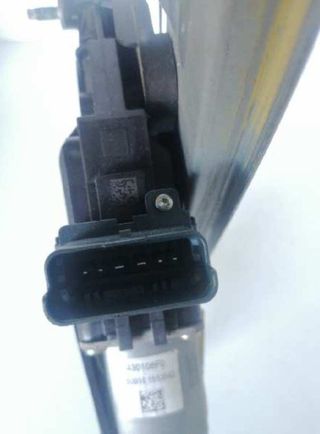 Elevalunas tras izq 402804f renault scenic 221945