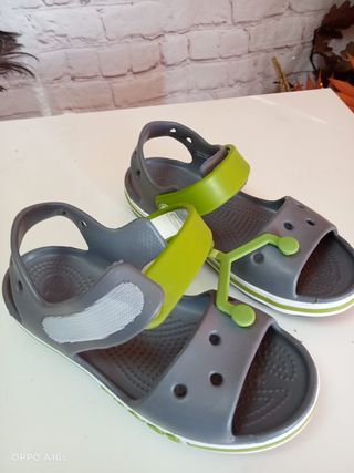 SANDALIAS CROS UNISEX  T29-30 ESTRENAR R28-5592