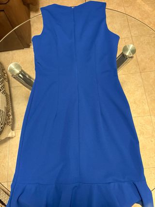 Vestido azul con volantes