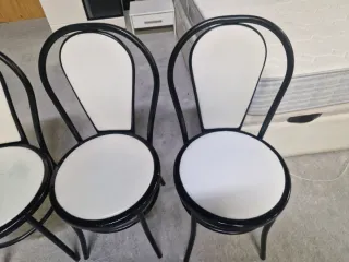 Juego de 4 sillas de cocina blancas