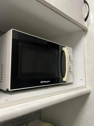 Microondas Orbegozo Blanco