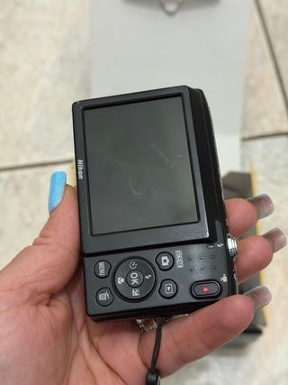 Nikon Coolpix A100 fotocamera digitale